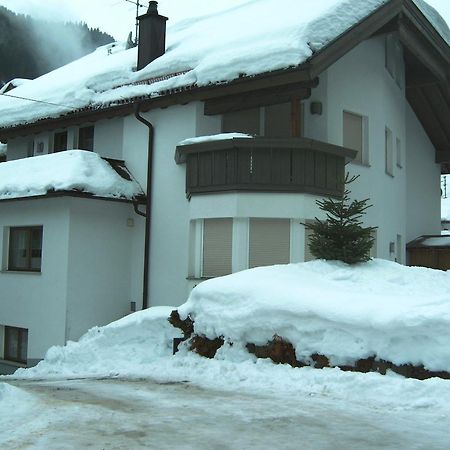 Haus Dorfschmied Hotel Флирш Екстериор снимка