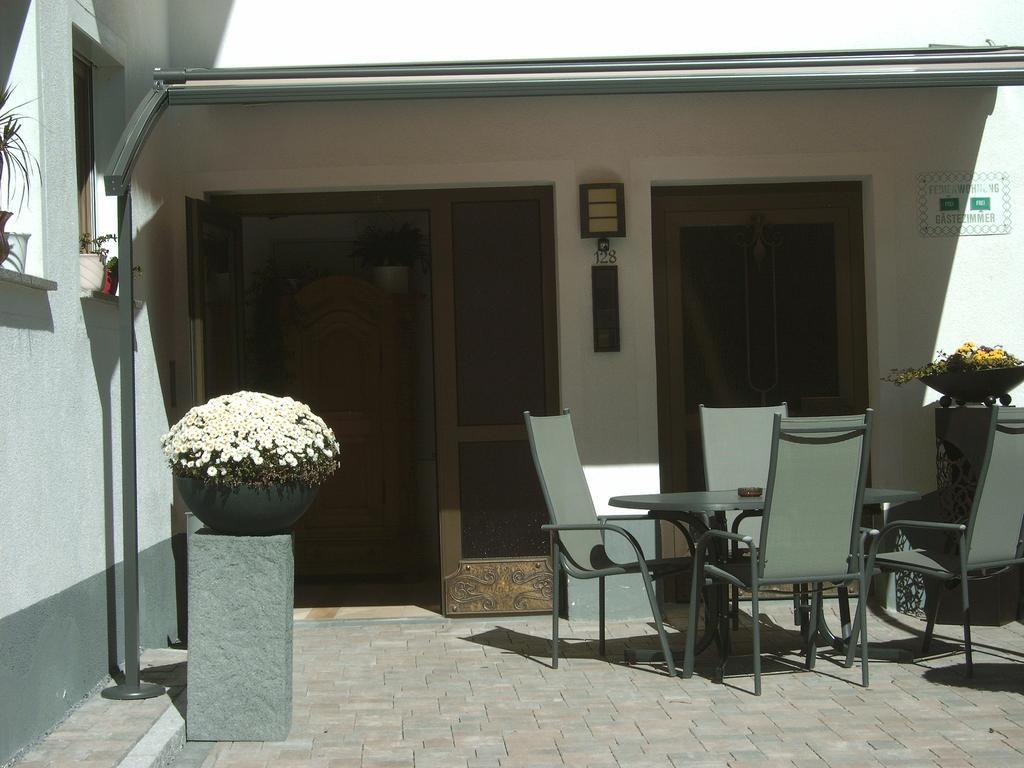 Haus Dorfschmied Hotel Флирш Екстериор снимка