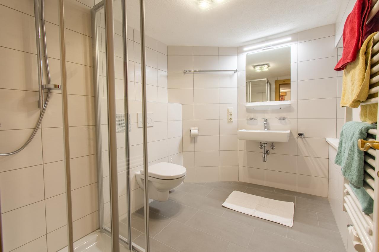 Haus Dorfschmied Hotel Флирш Екстериор снимка
